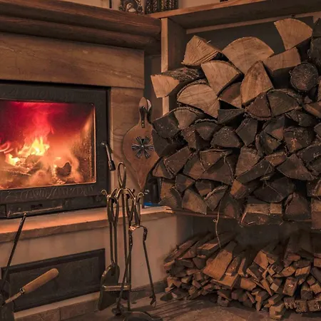 Semesterbostad Izeria 112 Riverside House *